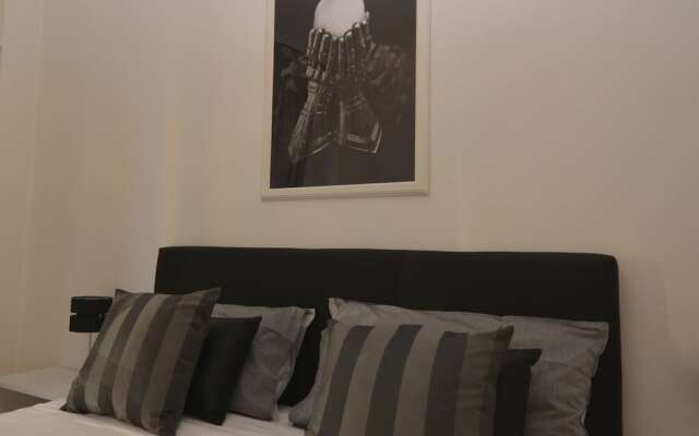 House & The City - Vatican Apartments