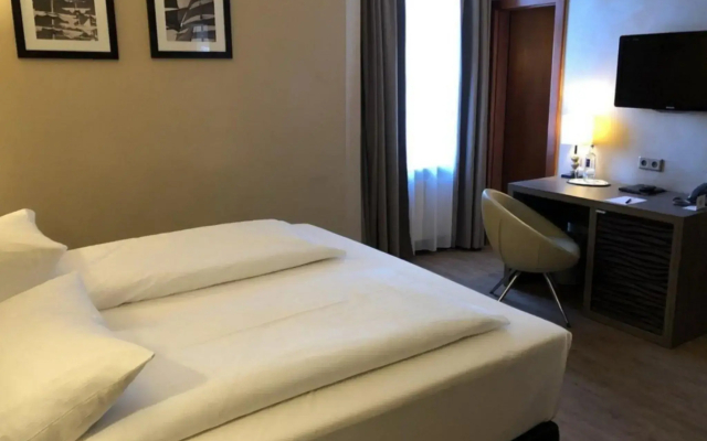 Artim Hotel
