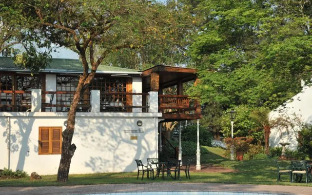 Coach House Hotel & Spa