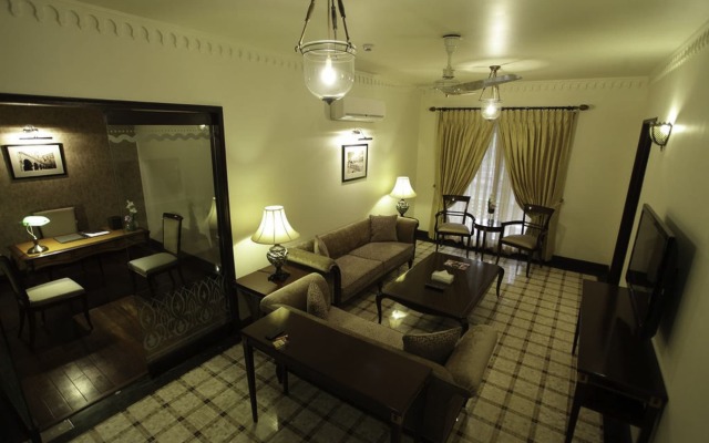 Heritage Luxury Suites- ALL Suite Hotel