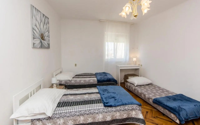 Studio apartment Agava with terrace near Old Town