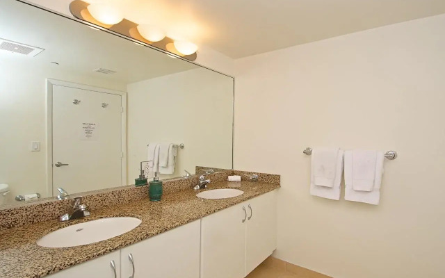 The Hotel House - One Broadway