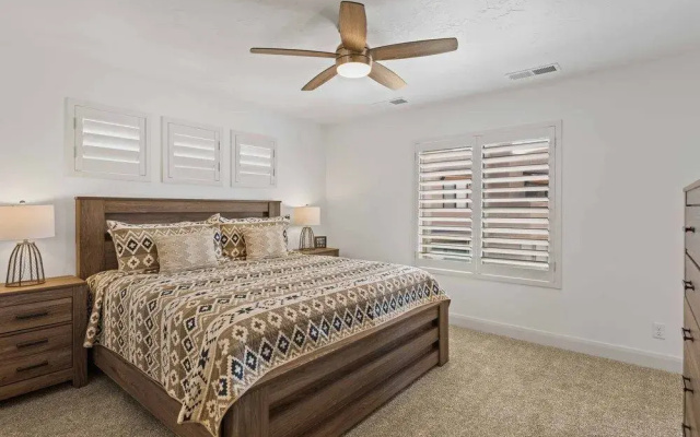 Desert Rose Getaway By Redawning
