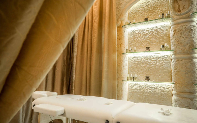 Aphrodite Hotel