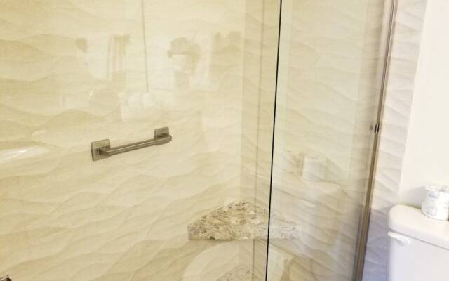 Sea Winds 16 2 Bedroom Condo by Redawning