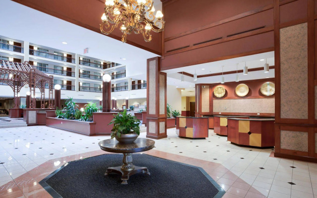 Embassy Suites by Hilton Cleveland Rockside