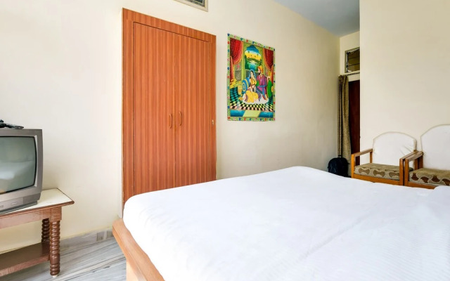 SPOT ON 36985 Praful Palaces