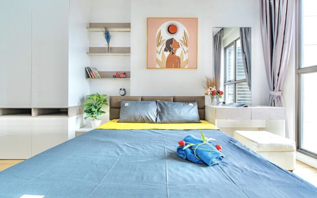 Lisa's Home - Millennium Luxury