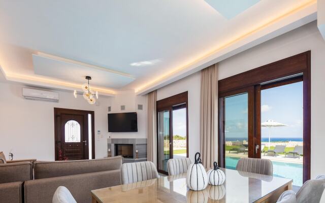 Villa Red Sunset by Estia