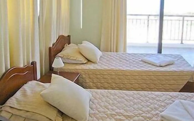 Aura Holiday Villas
