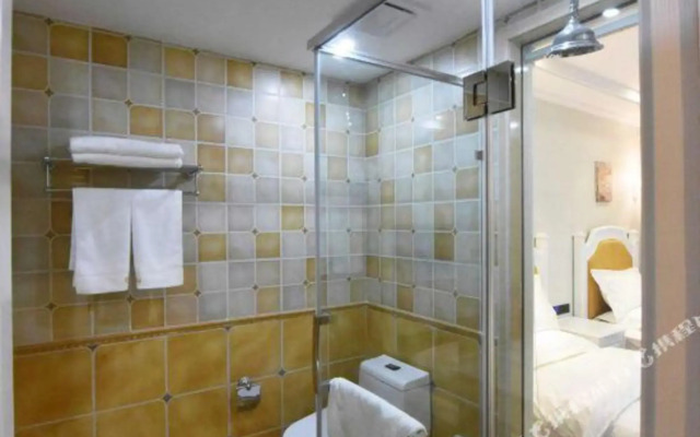 Lanwan Holiday Hotel