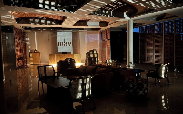Mavi Retreat
