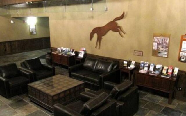 Glacier Mountaineer Lodge