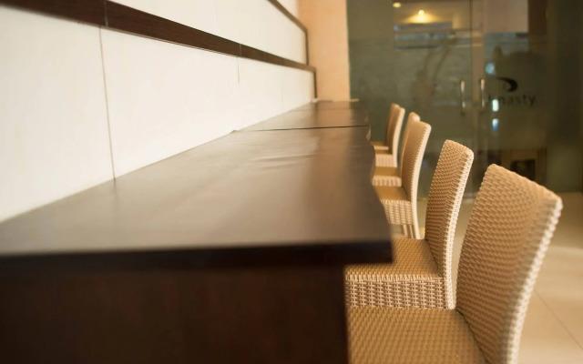 Dinasty Smart Hotel