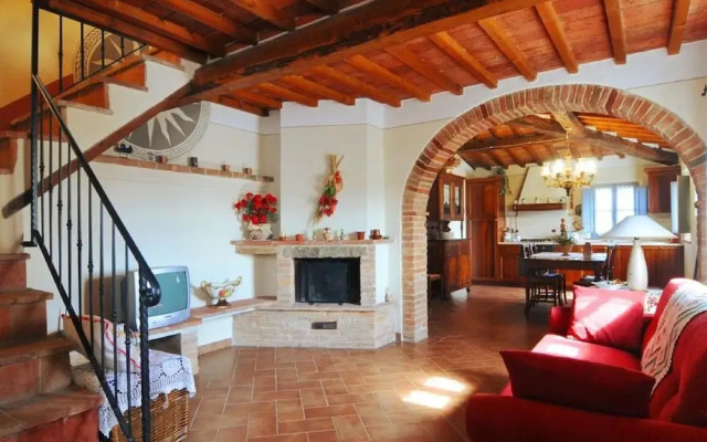 Elegant Castle Stay With Pool