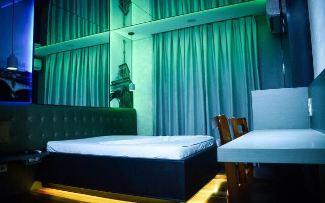 Motel Sunny Day Contagem