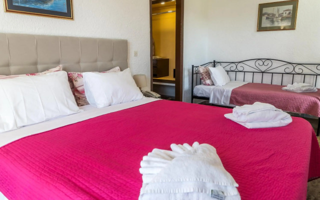 Malia Holidays Hotel