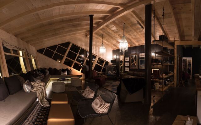 Shipwreck Lodge