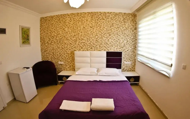 Ala Hotel