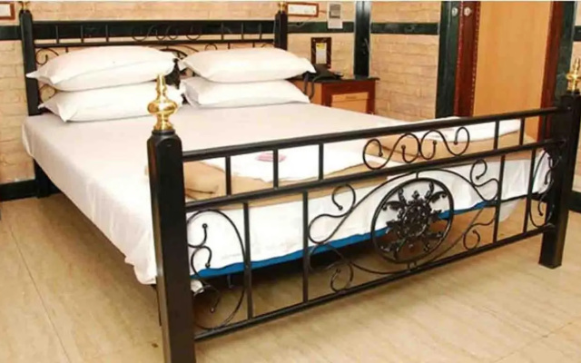Hotel Hira – Guest Rooms – Mumbai