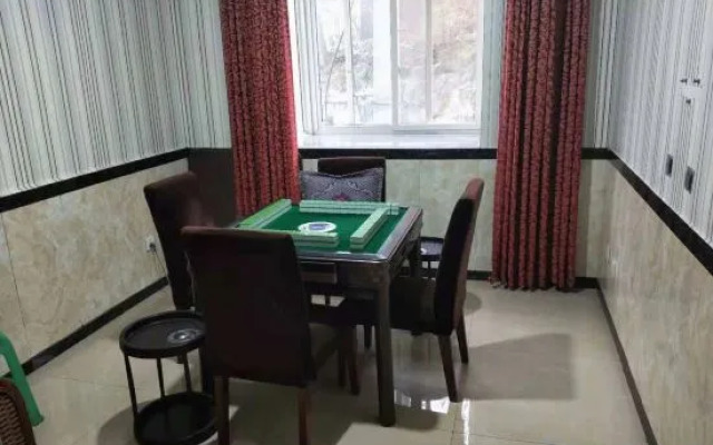 New Golden Leaf Boutique Hotel