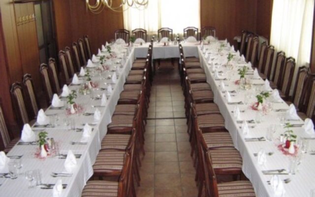 Hotel Damis