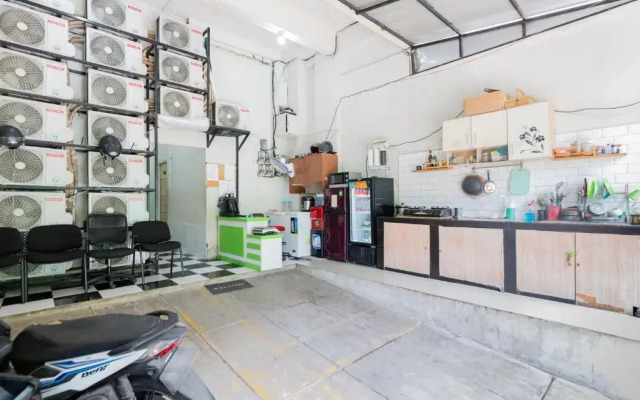 Stariez Kemang By RedDoorz