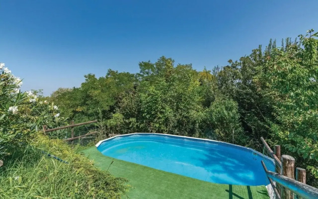 Stunning Home in Castelnuovo Calcea With Wifi and 7 Bedrooms