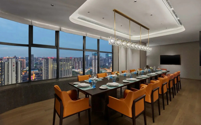 DoubleTree by Hilton Chengdu Riverside - Close to Panda Base and Chengdu East Railway