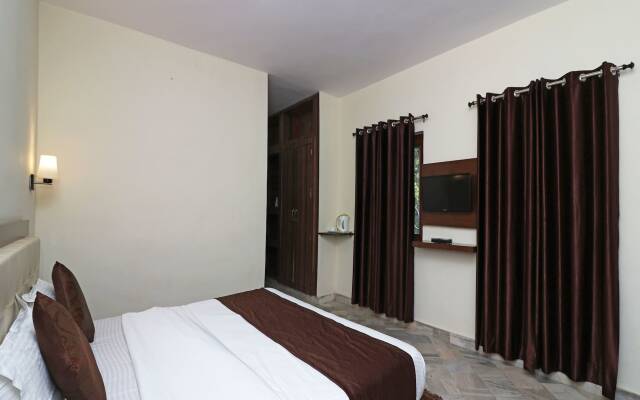 OYO 12853 The Kings Kalandi Resort