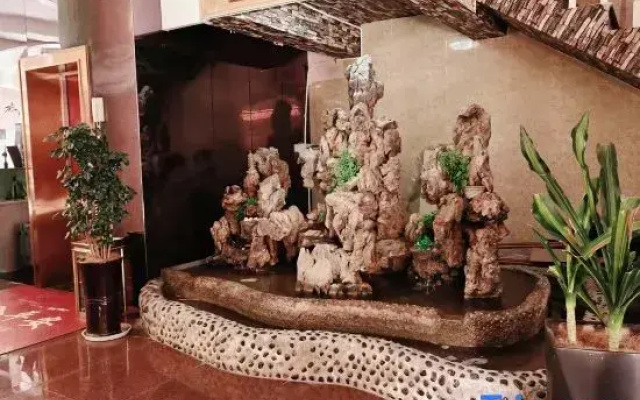 Shuijing Business Hotel