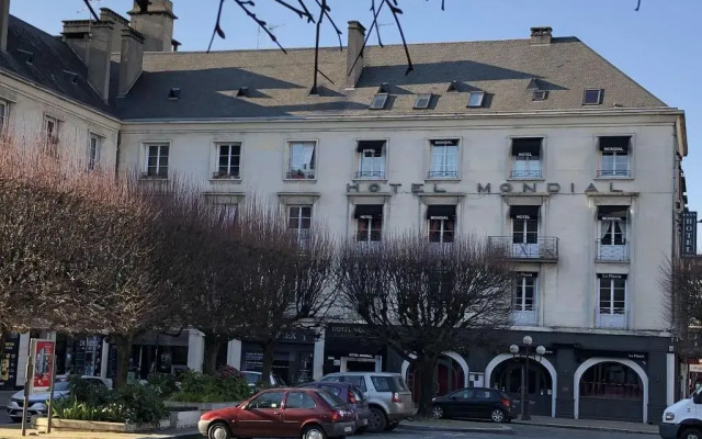 Hotel Mondial