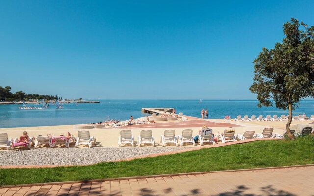 Apartments Katoro Plava Laguna