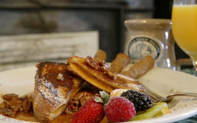 Ashton's Bed and Breakfast