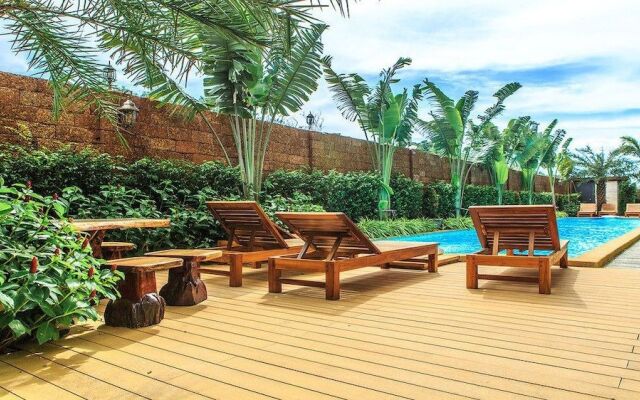 Naiharn Condominium Phuket