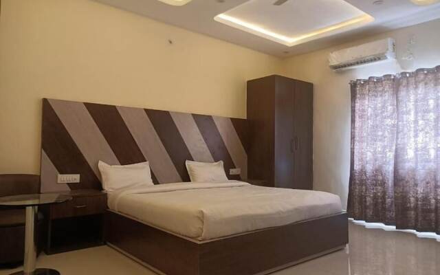 Hotel Rajwada Palace
