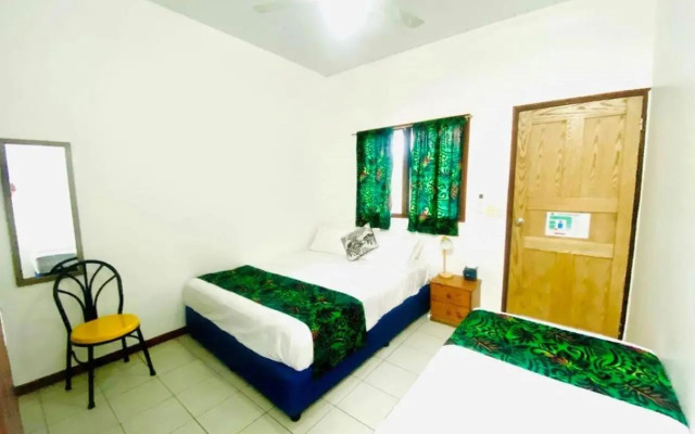 Travellers Motel