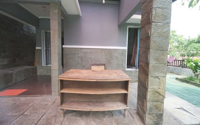 Hotel O Kencana Homestay Syariah Near Masjid AL-BAROKAH Kanyuran