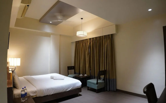 Hotel Sadanand Regency