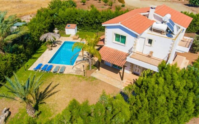 Villa Nansoula Large Private Pool Walk to Beach A C Wifi Car Not Required Eco-friendly - 1838