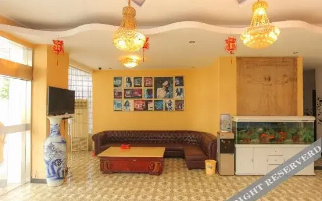 Weiluona Hotel