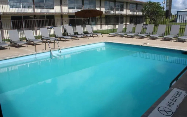 Ramada Inn