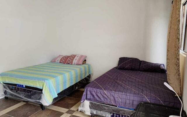 Hostal Claros