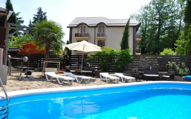 Viktoria Hotel