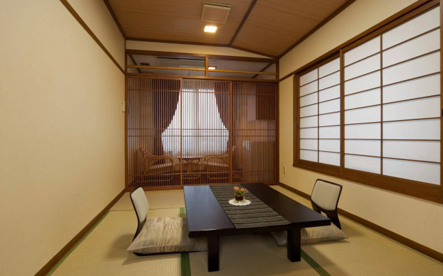 Wakasa Bettei