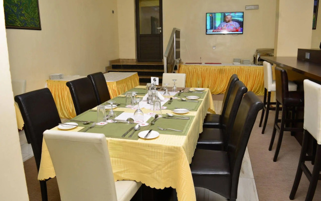 Swiss Spirit Hotel & Suites Mardezok