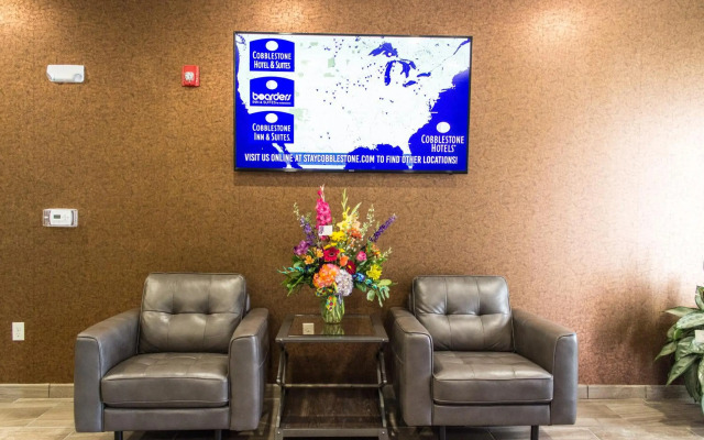 Cobblestone Hotel & Suites – Chippewa Falls
