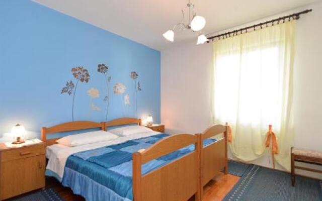 Apartment Violeta 745