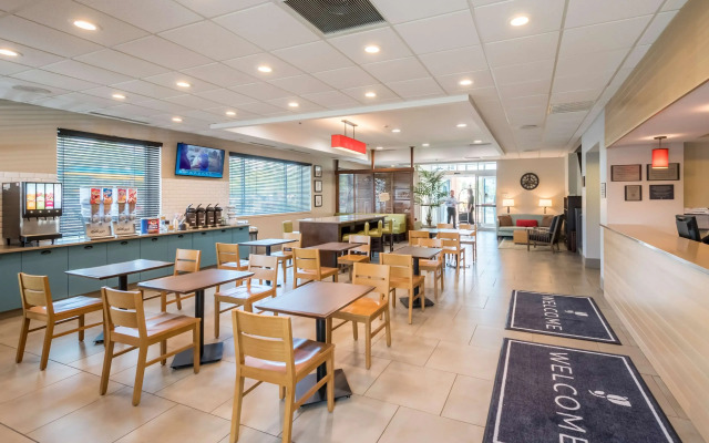 Country Inn & Suites by Radisson, Rochester-Pittsford/Brighton, NY