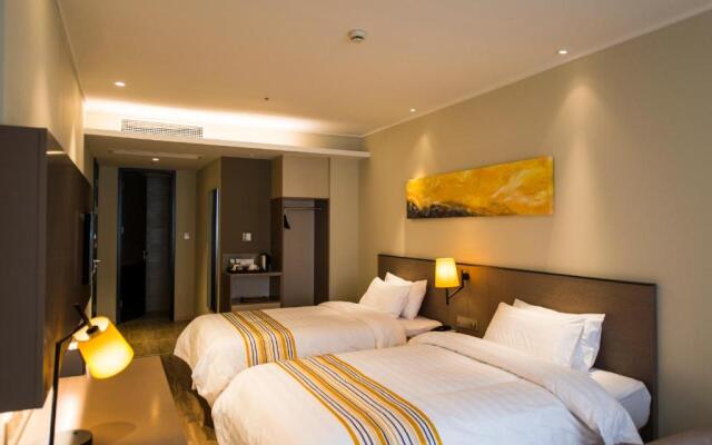 Home Inn Plus Suzhou Wujiang Fenhu Luxin Avenue